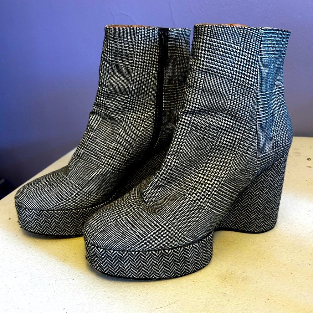 Robert Clergerie Booties Size 11 US